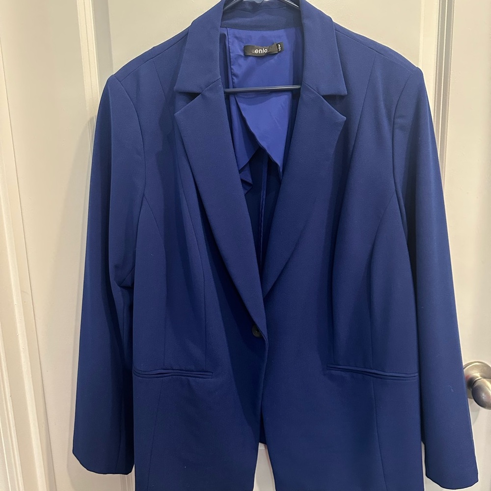 Elegant Blue Women's Blazer